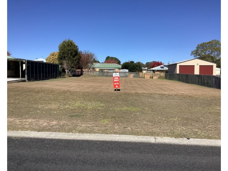 27 Charles Street, Crows Nest QLD 4355