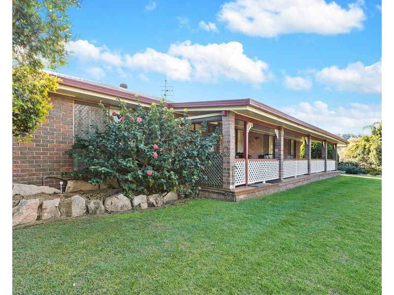 26 Devoncourt Road, Crows Nest QLD 4355