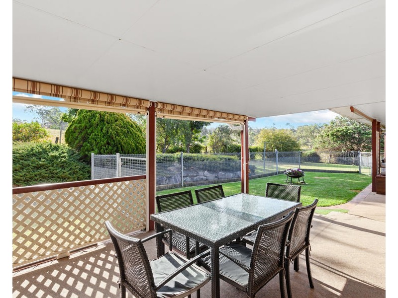 26 Devoncourt Road, Crows Nest QLD 4355