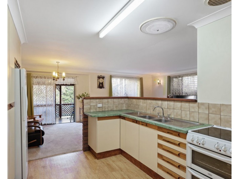 26 Devoncourt Road, Crows Nest QLD 4355