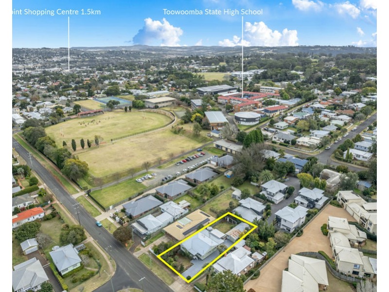 53A Jellicoe Street, Mount Lofty QLD 4350