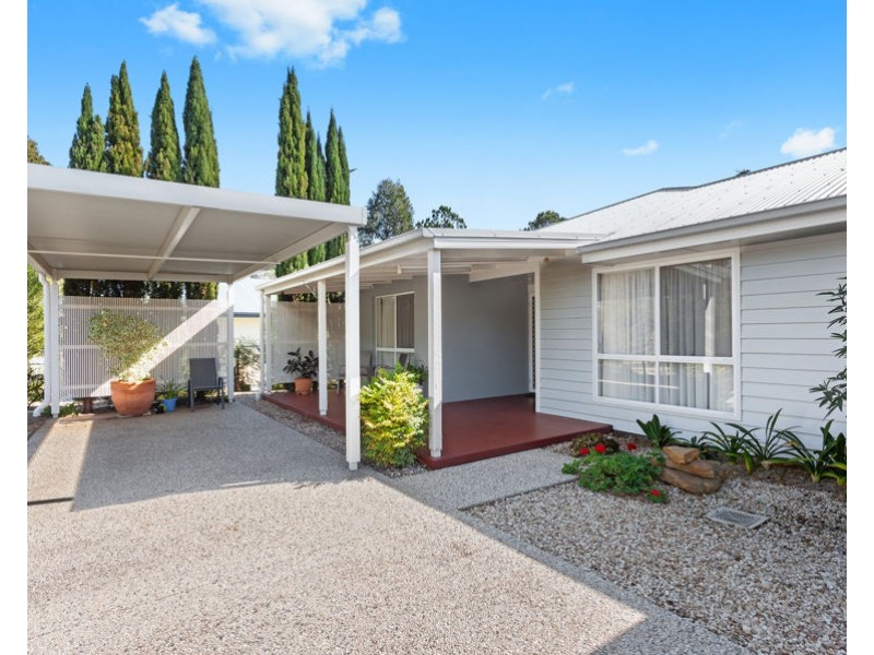 6 Samuel Avenue, Crows Nest QLD 4355