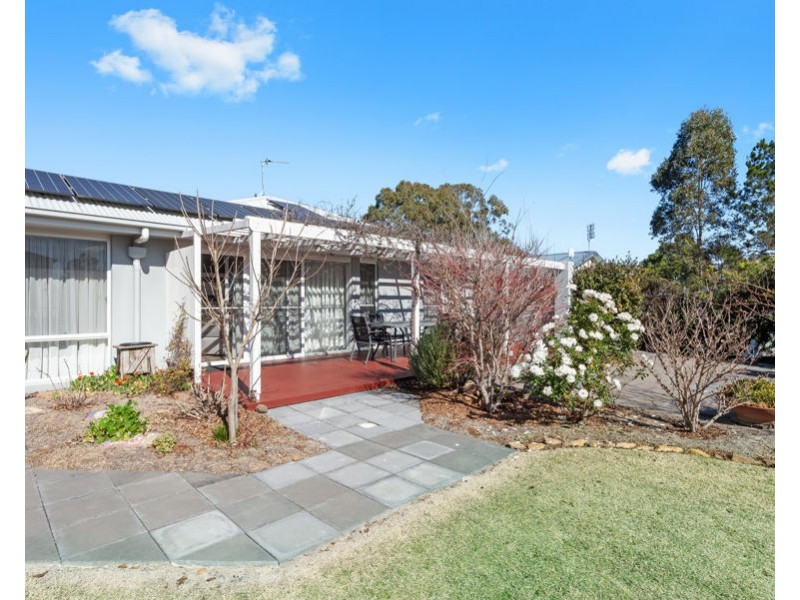6 Samuel Avenue, Crows Nest QLD 4355