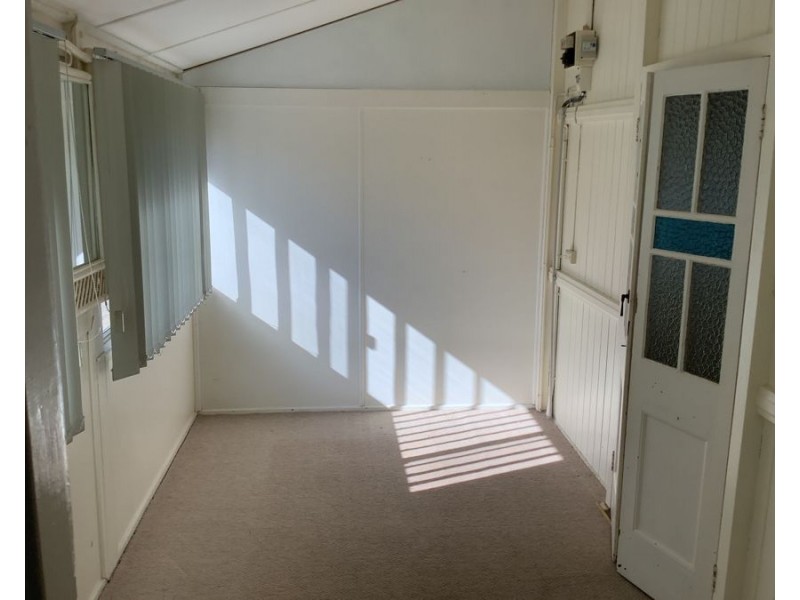 25 Grace Street, Crows Nest QLD 4355