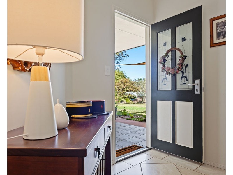 2 Forest Drive, Hampton QLD 4352