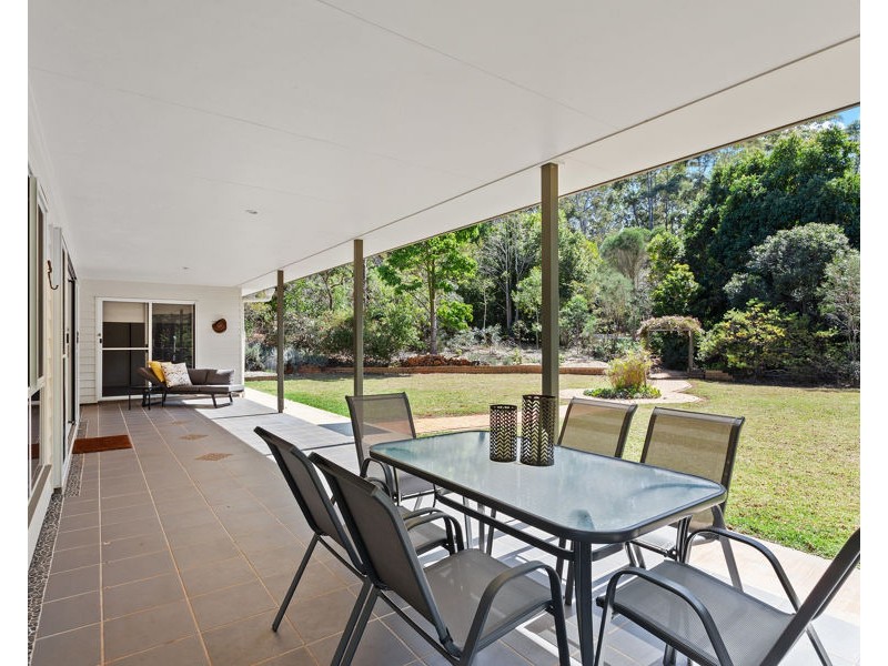 2 Forest Drive, Hampton QLD 4352