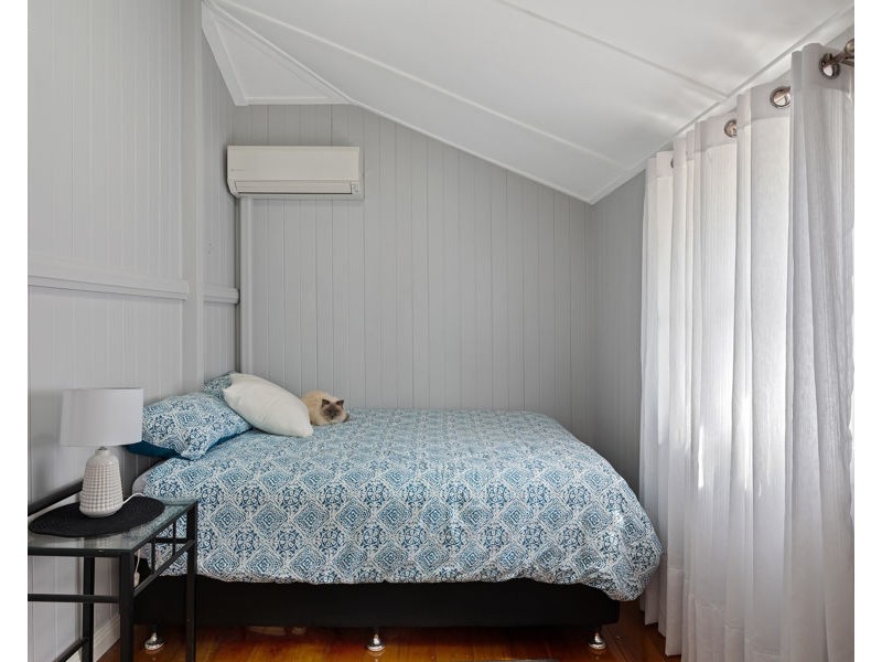 15 Pinnell Road, Crows Nest QLD 4355