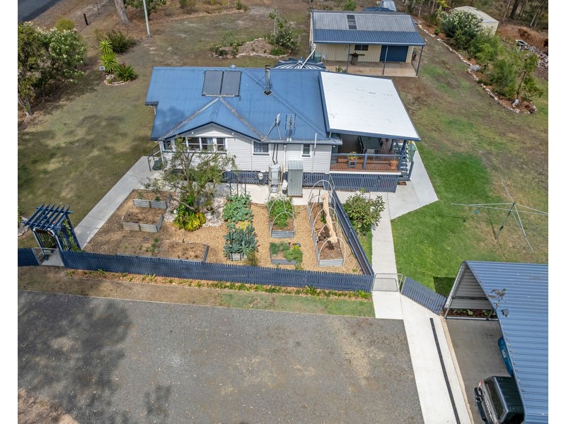 15 Pinnell Road, Crows Nest QLD 4355