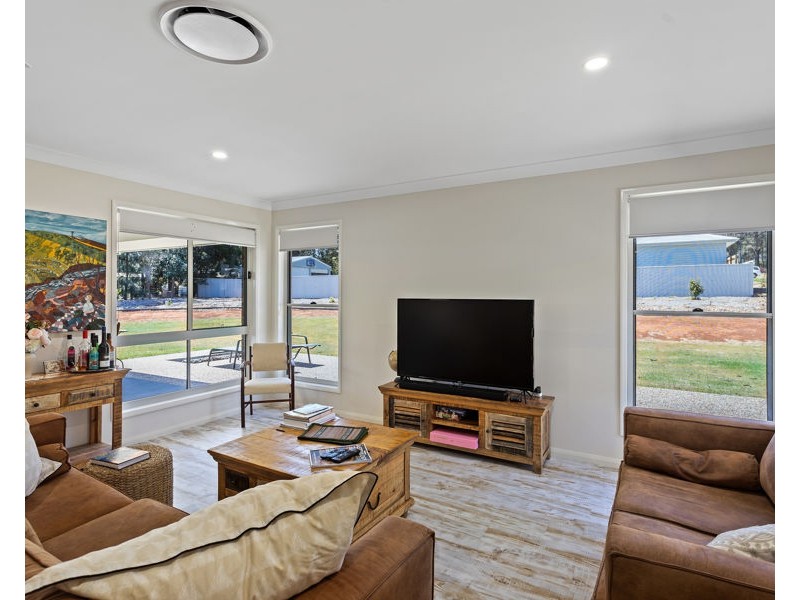 5 Canterbury Place, Hampton QLD 4352