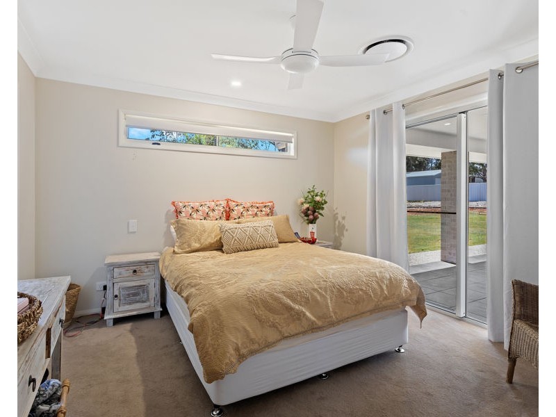 5 Canterbury Place, Hampton QLD 4352