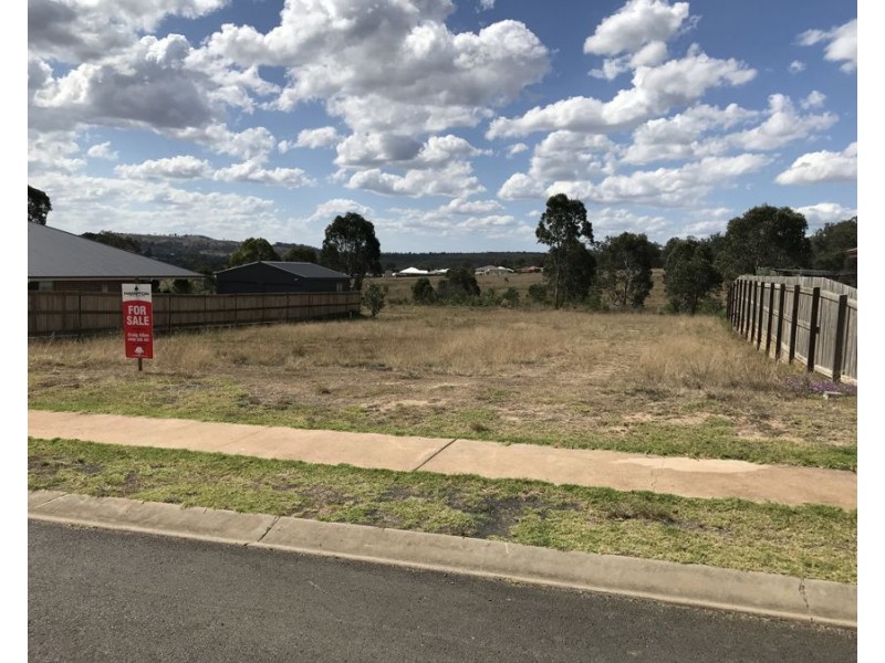 14 Cedarwood Drive, Crows Nest QLD 4355