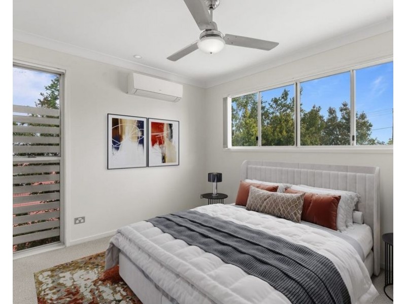 1/4B Herries Street, East Toowoomba QLD 4350