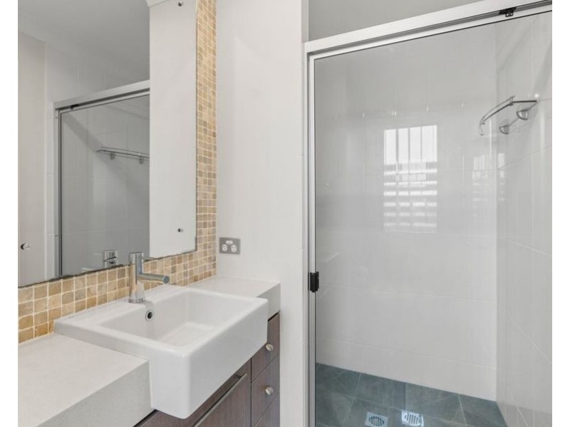 1/4B Herries Street, East Toowoomba QLD 4350