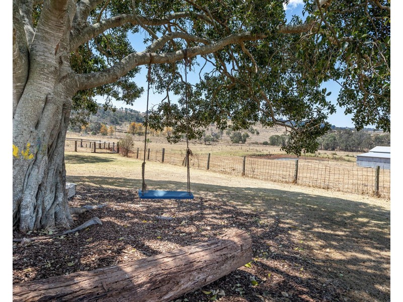 33 Izzard Road, Whichello QLD 4352