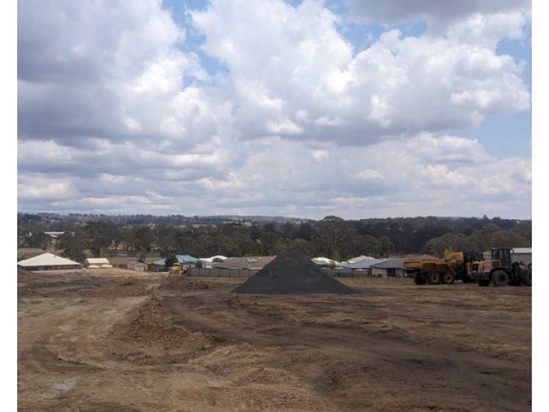 Parklands Estate, Crows Nest QLD 4355