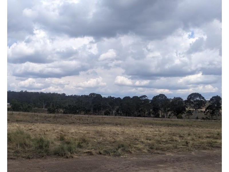 Parklands Estate, Crows Nest QLD 4355