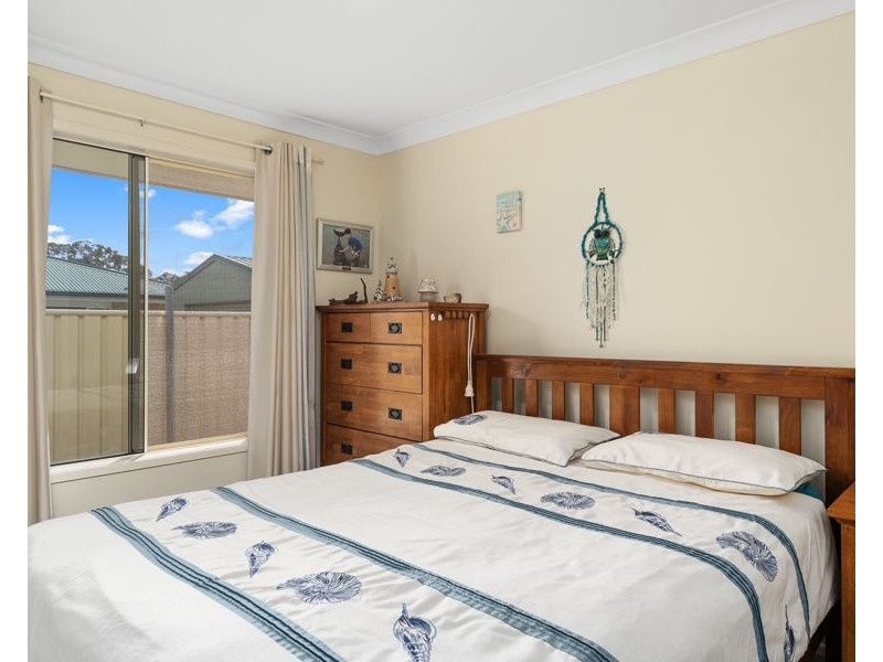 8 Naomi Drive, Crows Nest QLD 4355