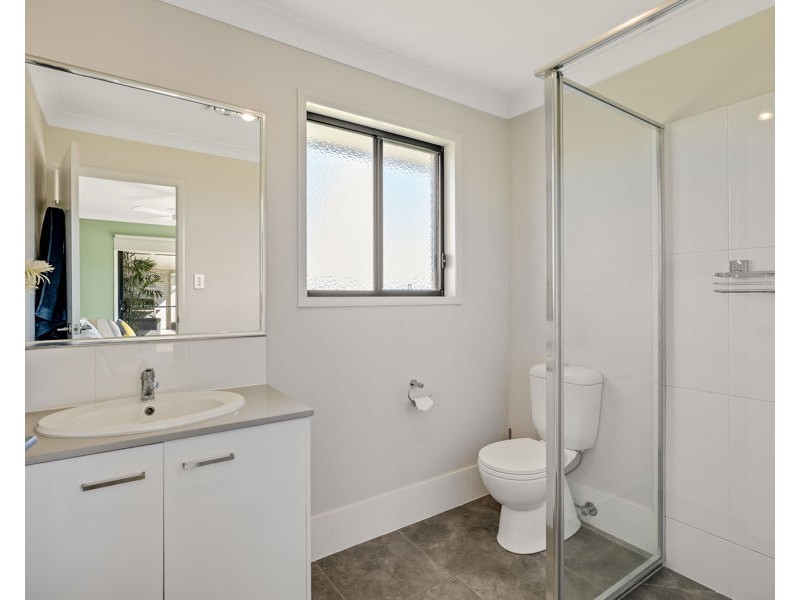 1 Hampton View Court, Hampton QLD 4352