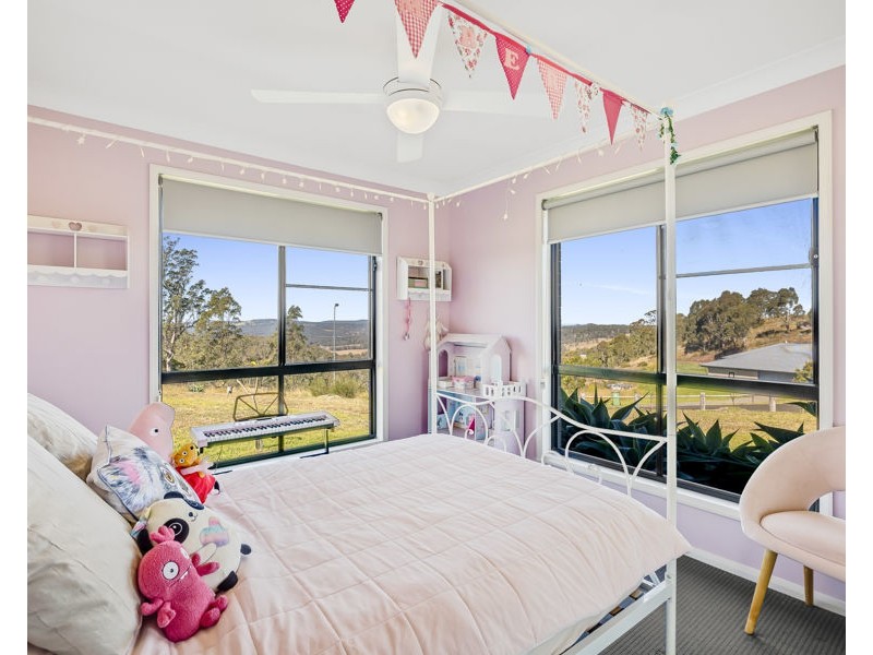 1 Hampton View Court, Hampton QLD 4352