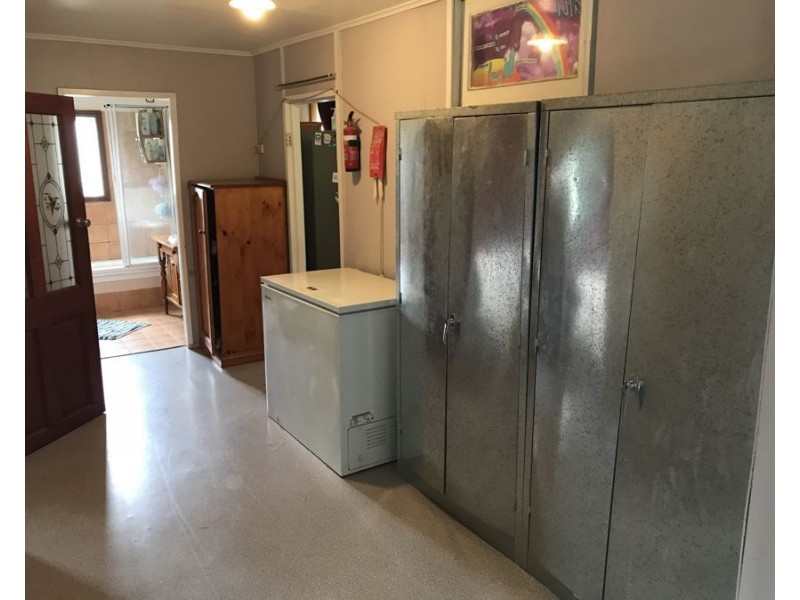 4 William Street, Crows Nest QLD 4355