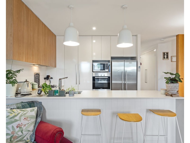 Unit 8 223A Mackenzie Street, Centenary Heights QLD 4350