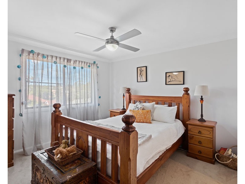 Unit 8 223A Mackenzie Street, Centenary Heights QLD 4350