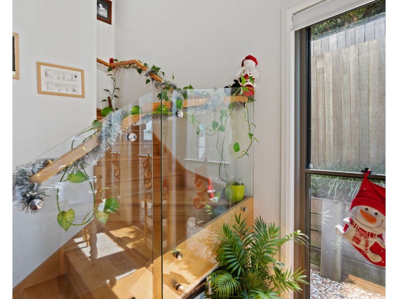 Unit 8 223A Mackenzie Street, Centenary Heights QLD 4350