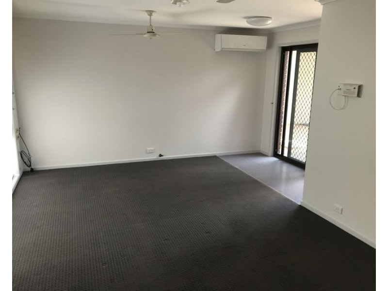 35 Railway Terrace, Crows Nest QLD 4355