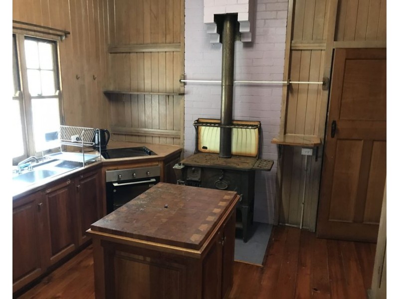 4568 Esk Hampton Road, Hampton QLD 4352