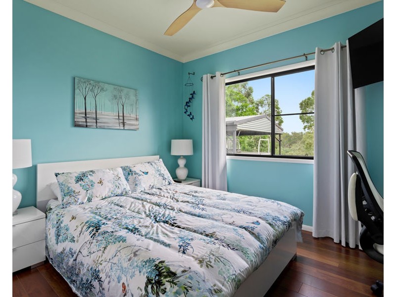 80 Forest Drive, Hampton QLD 4352