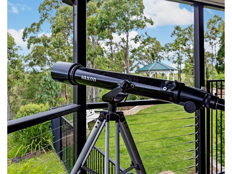 80 Forest Drive, Hampton QLD 4352