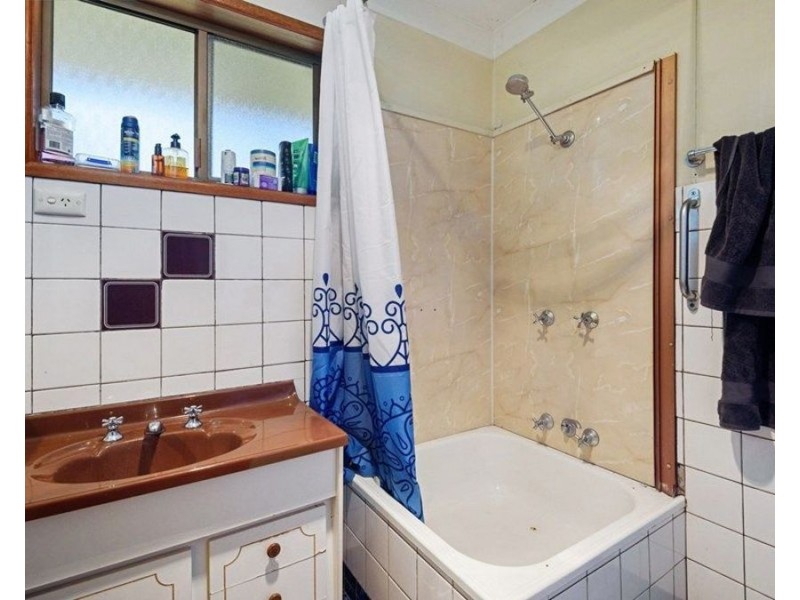 2/18 Hawker Street, Wilsonton QLD 4350