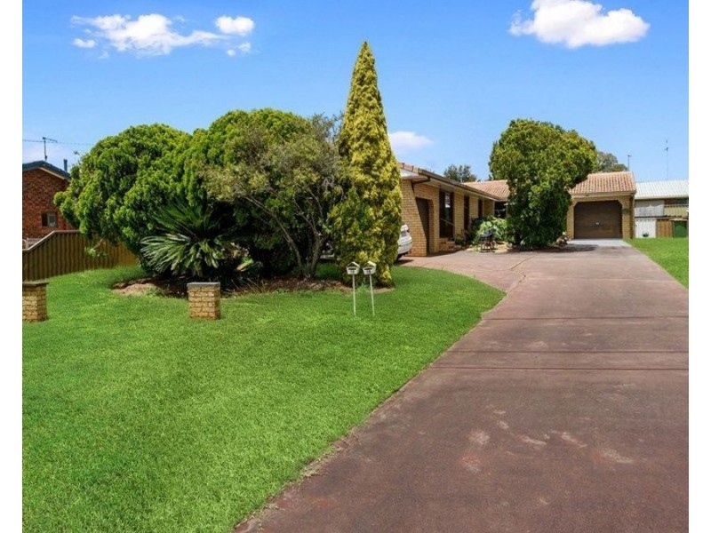 2/18 Hawker Street, Wilsonton QLD 4350