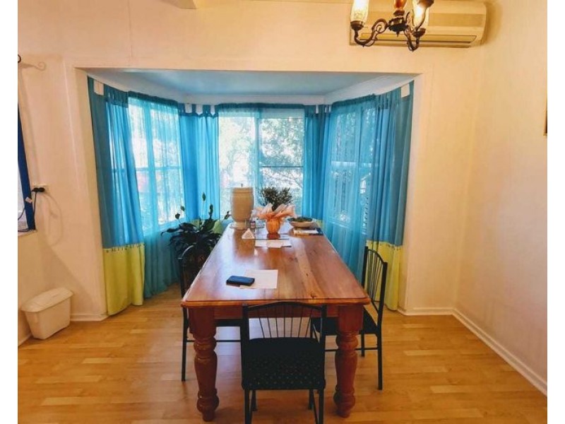 18B Esk Street, Crows Nest QLD 4355