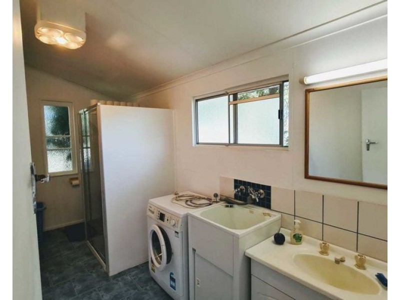 18B Esk Street, Crows Nest QLD 4355