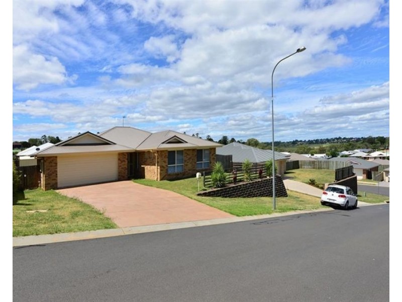 3 Dixon Court, Wilsonton Heights QLD 4350