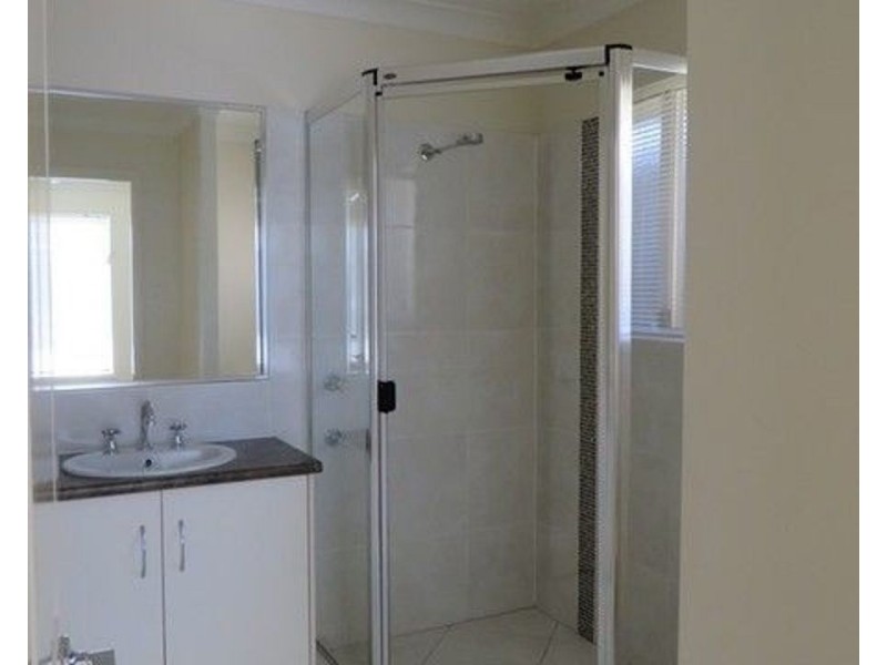 3 Dixon Court, Wilsonton Heights QLD 4350
