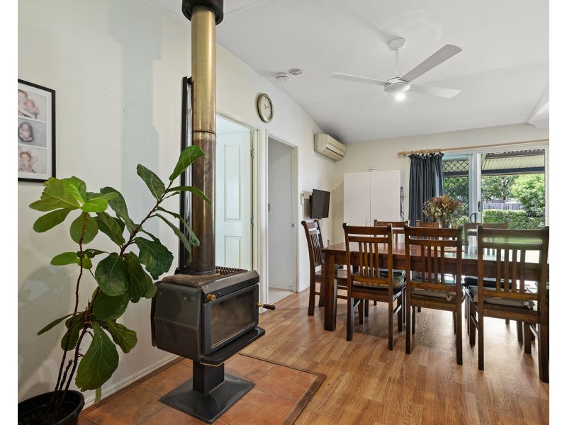 108 Mocatta Street, Goombungee QLD 4354