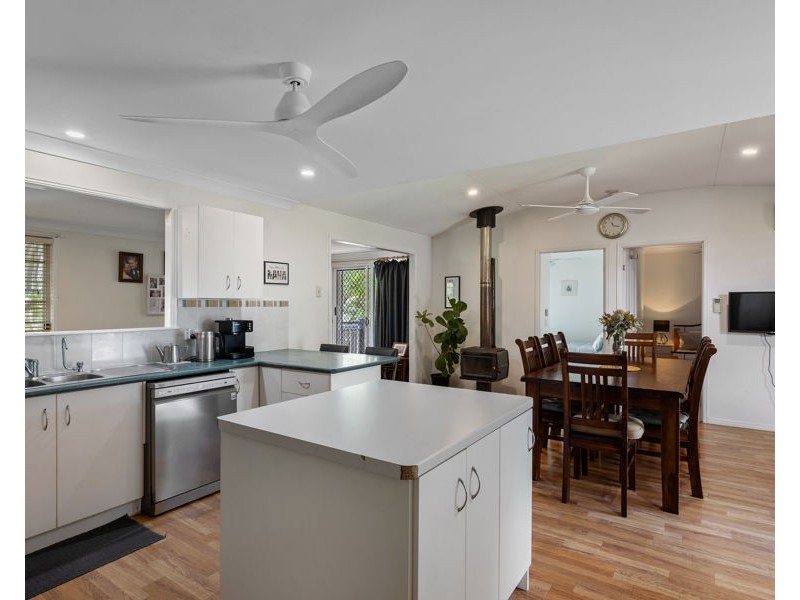 108 Mocatta Street, Goombungee QLD 4354