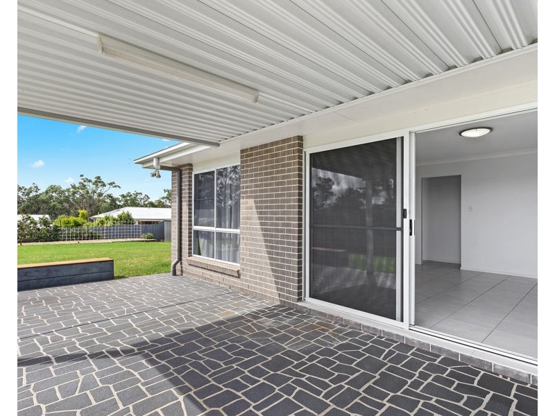 7 Lewis Street, Crows Nest QLD 4355