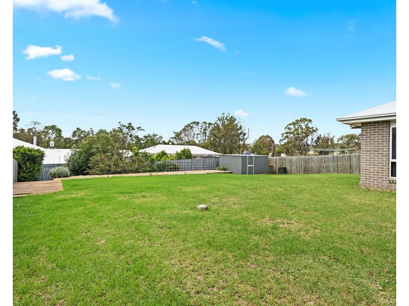 7 Lewis Street, Crows Nest QLD 4355