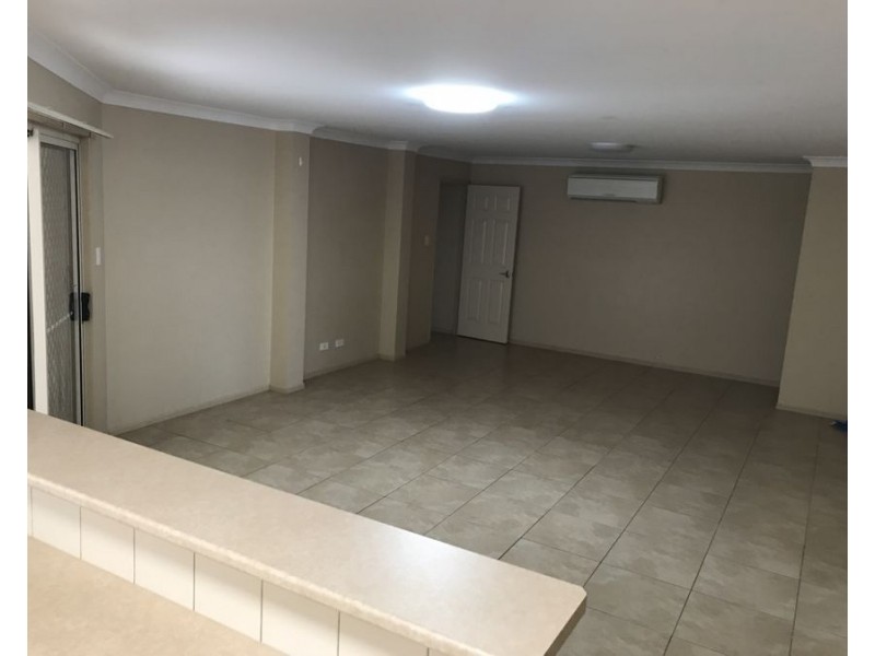 13 Trevean Drive, Kleinton QLD 4352