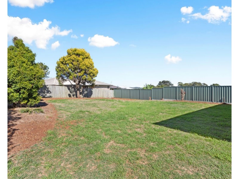 13 Trevean Drive, Kleinton QLD 4352