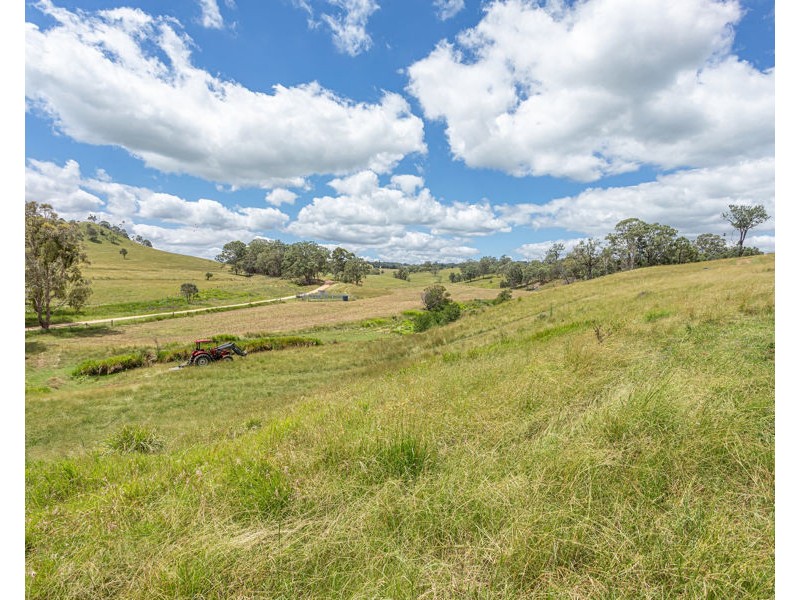 353 McLean Road, Pechey QLD 4352