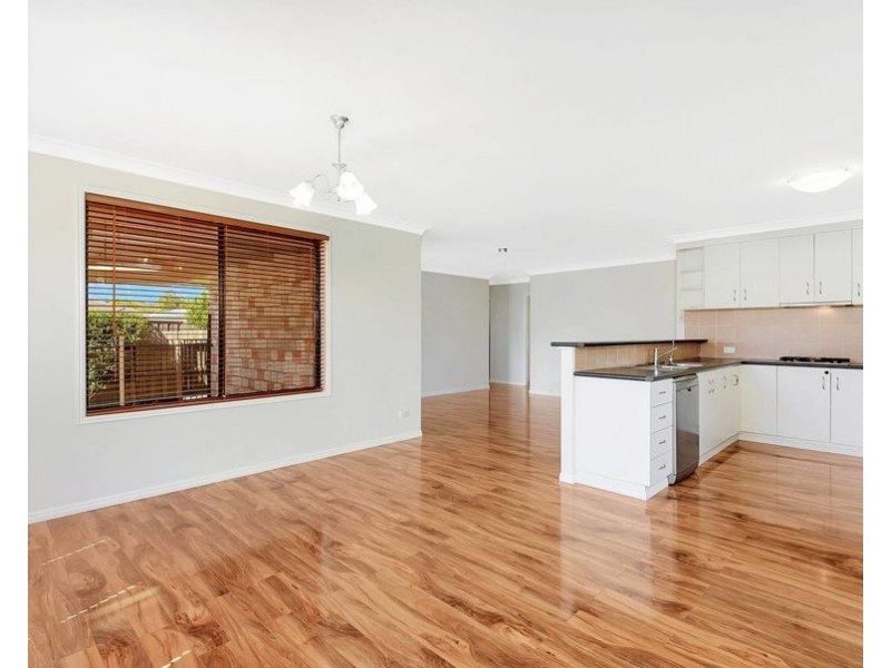 300 Ramsay Street, Middle Ridge QLD 4350