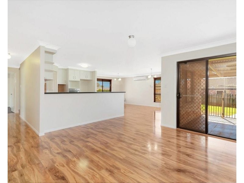 300 Ramsay Street, Middle Ridge QLD 4350