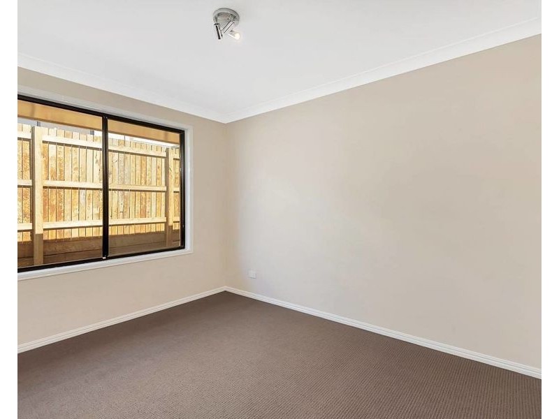 300 Ramsay Street, Middle Ridge QLD 4350