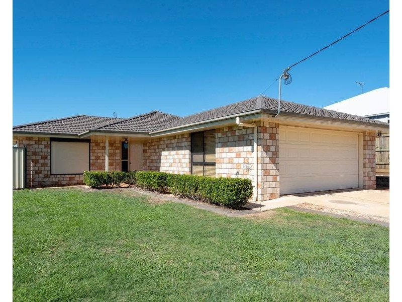 300 Ramsay Street, Middle Ridge QLD 4350