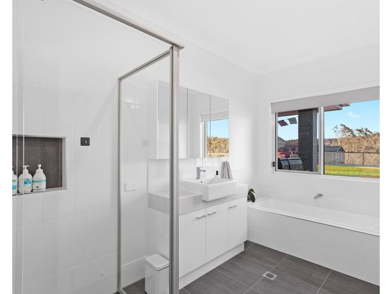 117 Fitch Road, Pierces Creek QLD 4355