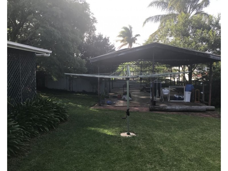 17 Tighe Street, Newtown QLD 4350